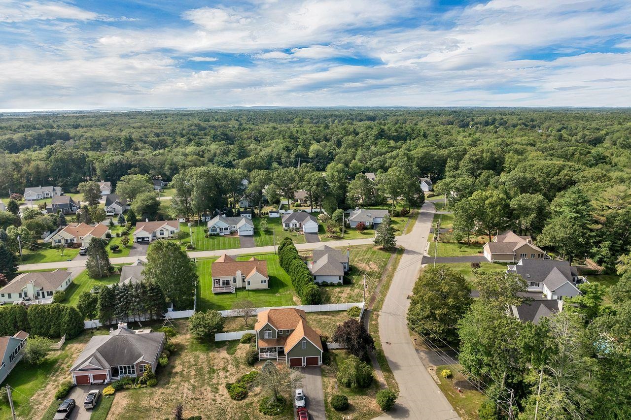 Seabrook, New Hampshire, 03874, United States, 3 Bedrooms Bedrooms, ,2 BathroomsBathrooms,Residential,For Sale,1986462