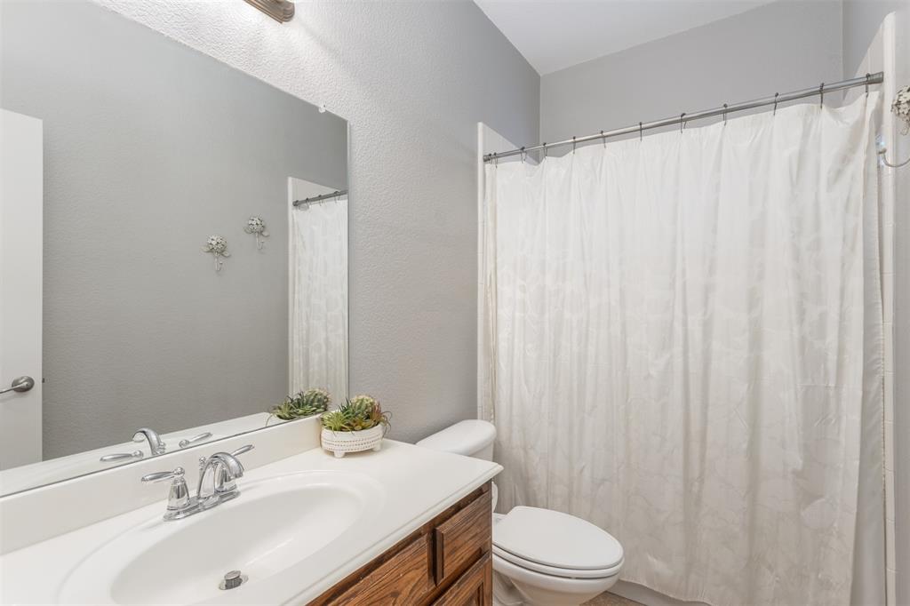 McKinney, Texas, 75070, United States, 5 Bedrooms Bedrooms, ,4 BathroomsBathrooms,Residential,For Sale,1993203