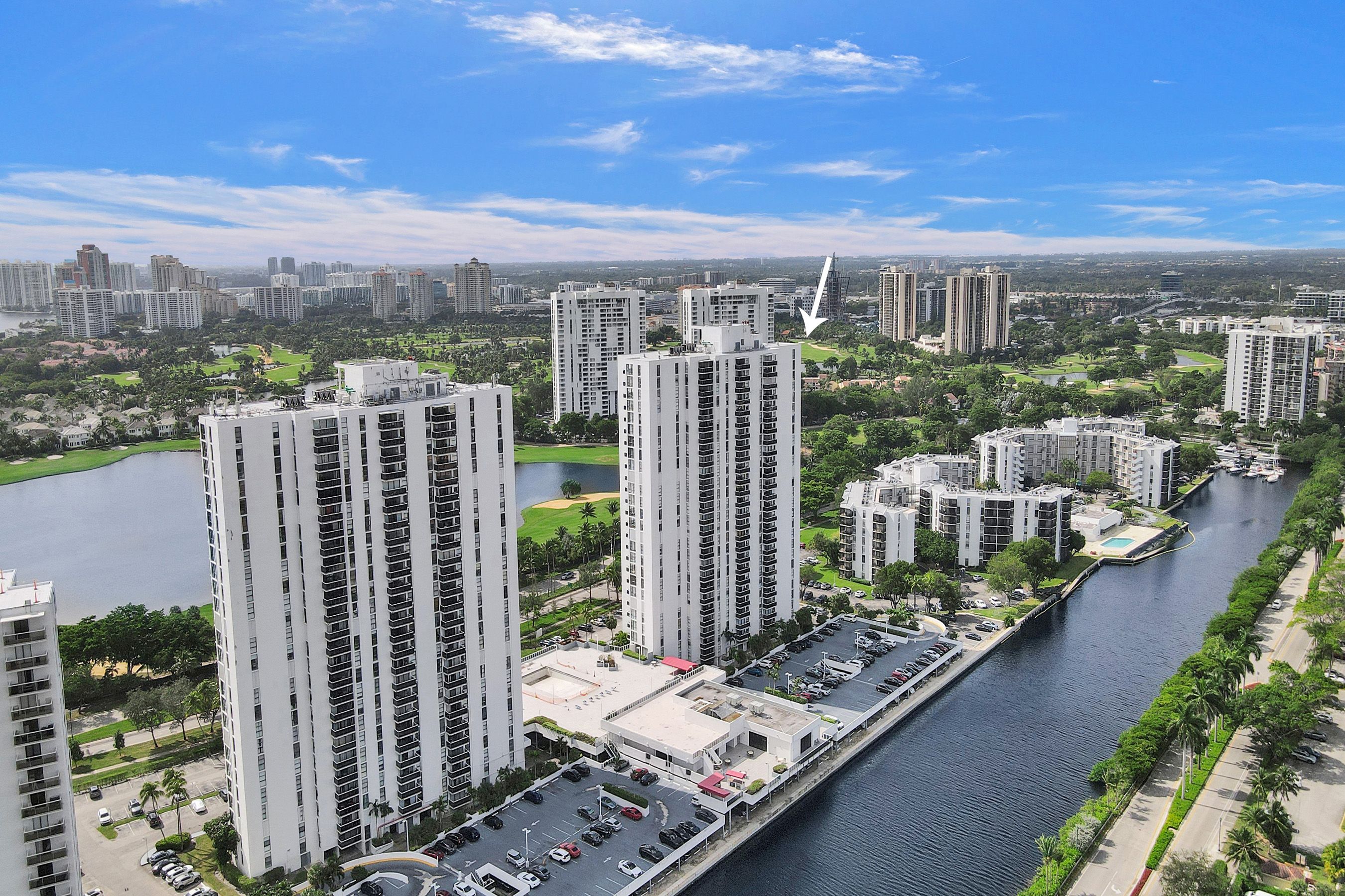  3625 N Country Club Dr, Aventura, FL, 33180 - 物件實景