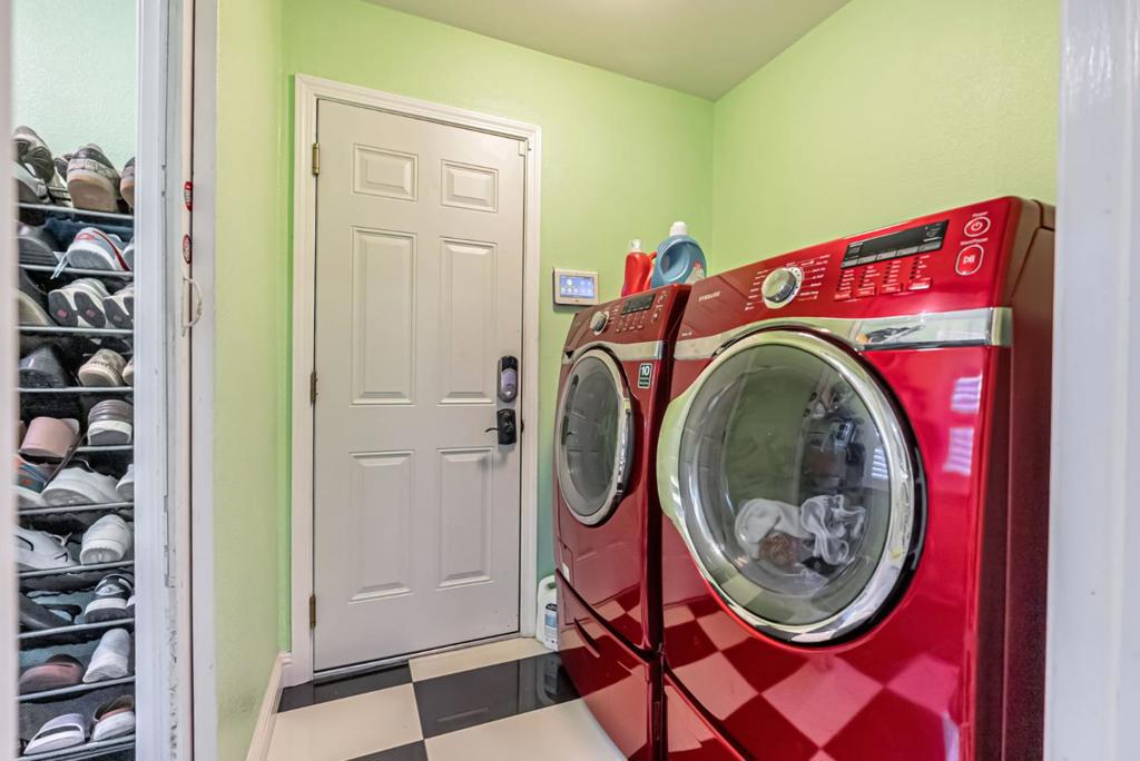 Union City, California, 94587, United States, 3 Bedrooms Bedrooms, ,3 BathroomsBathrooms,Residential,For Sale,1792718