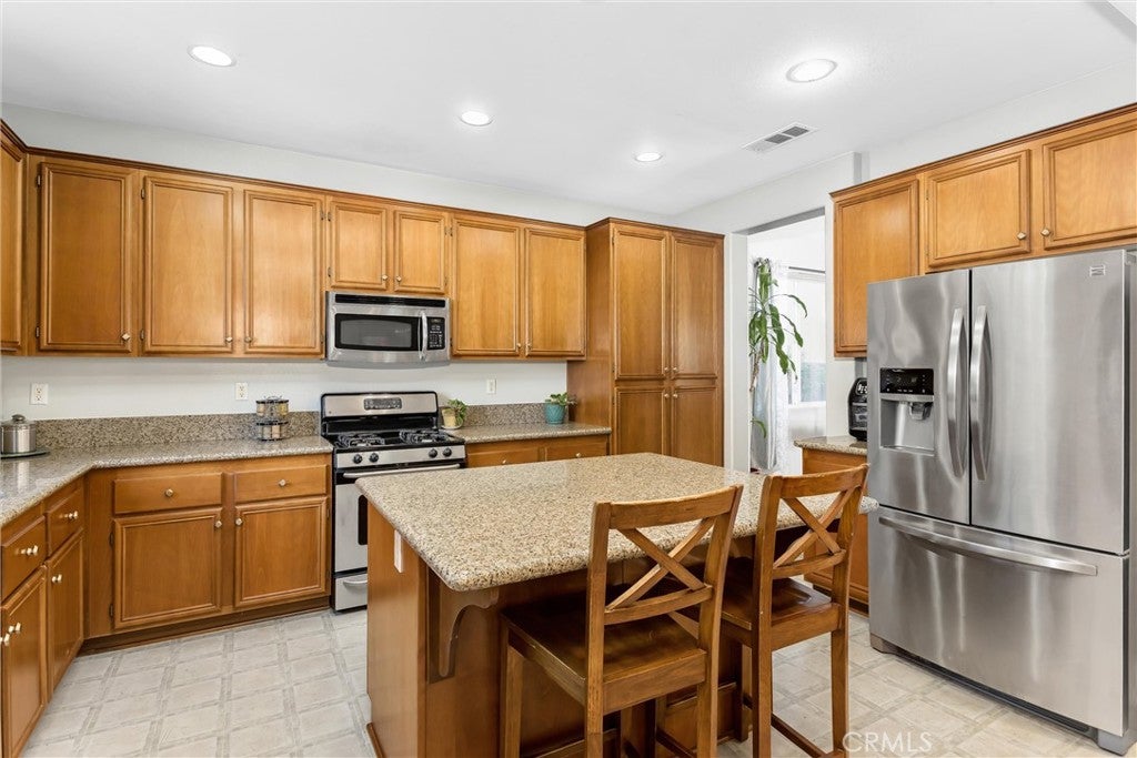 Beaumont, California, 92223, United States, 5 Bedrooms Bedrooms, ,3 BathroomsBathrooms,Residential,For Sale,1975993