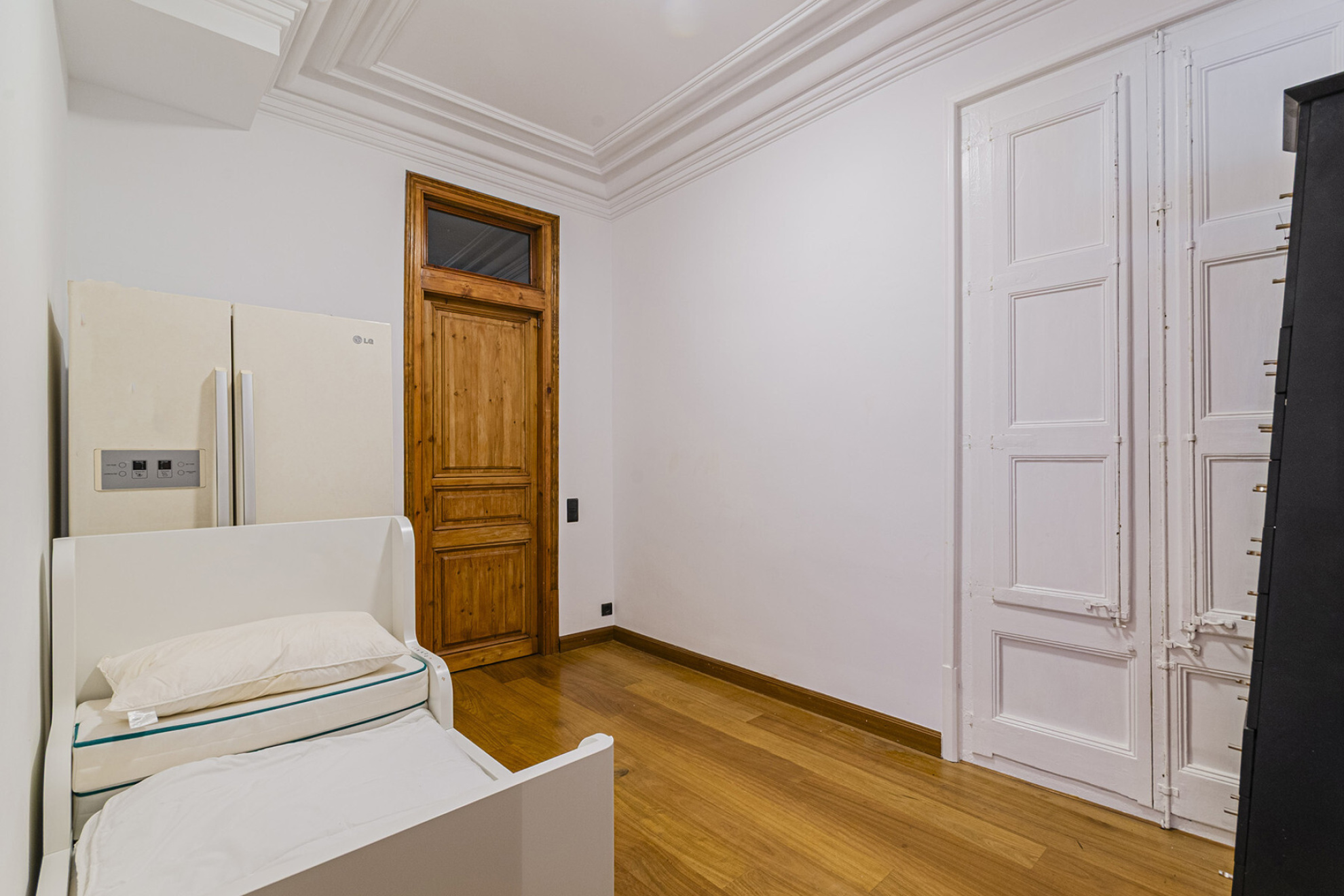  Large apartment with its own style in the oldest part of Barcelona - 物件實景