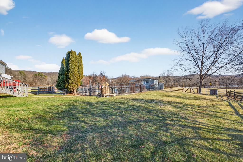 Adamstown, Maryland, 21710, United States, 3 Bedrooms Bedrooms, ,4 BathroomsBathrooms,Residential,For Sale,2012547