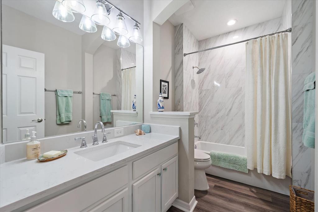 Sarasota, Florida, 34243, United States, 3 Bedrooms Bedrooms, ,3 BathroomsBathrooms,Residential,For Sale,1885250