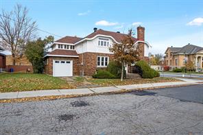 Smiths Falls, Ontario, K7A 1R3, CA, 3 Bedrooms Bedrooms, ,2 BathroomsBathrooms,Residential,For Sale,1997301