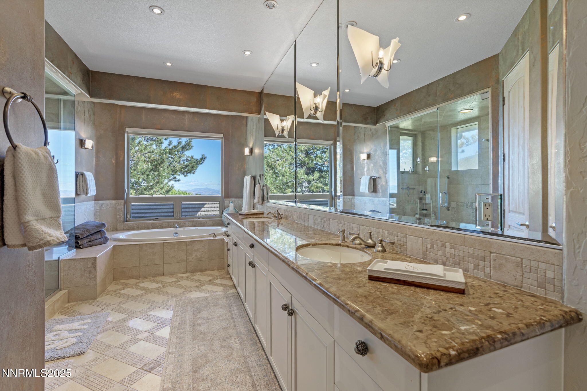 Reno, Nevada, 89511, United States, 4 Bedrooms Bedrooms, ,3 BathroomsBathrooms,Residential,For Sale,1827778