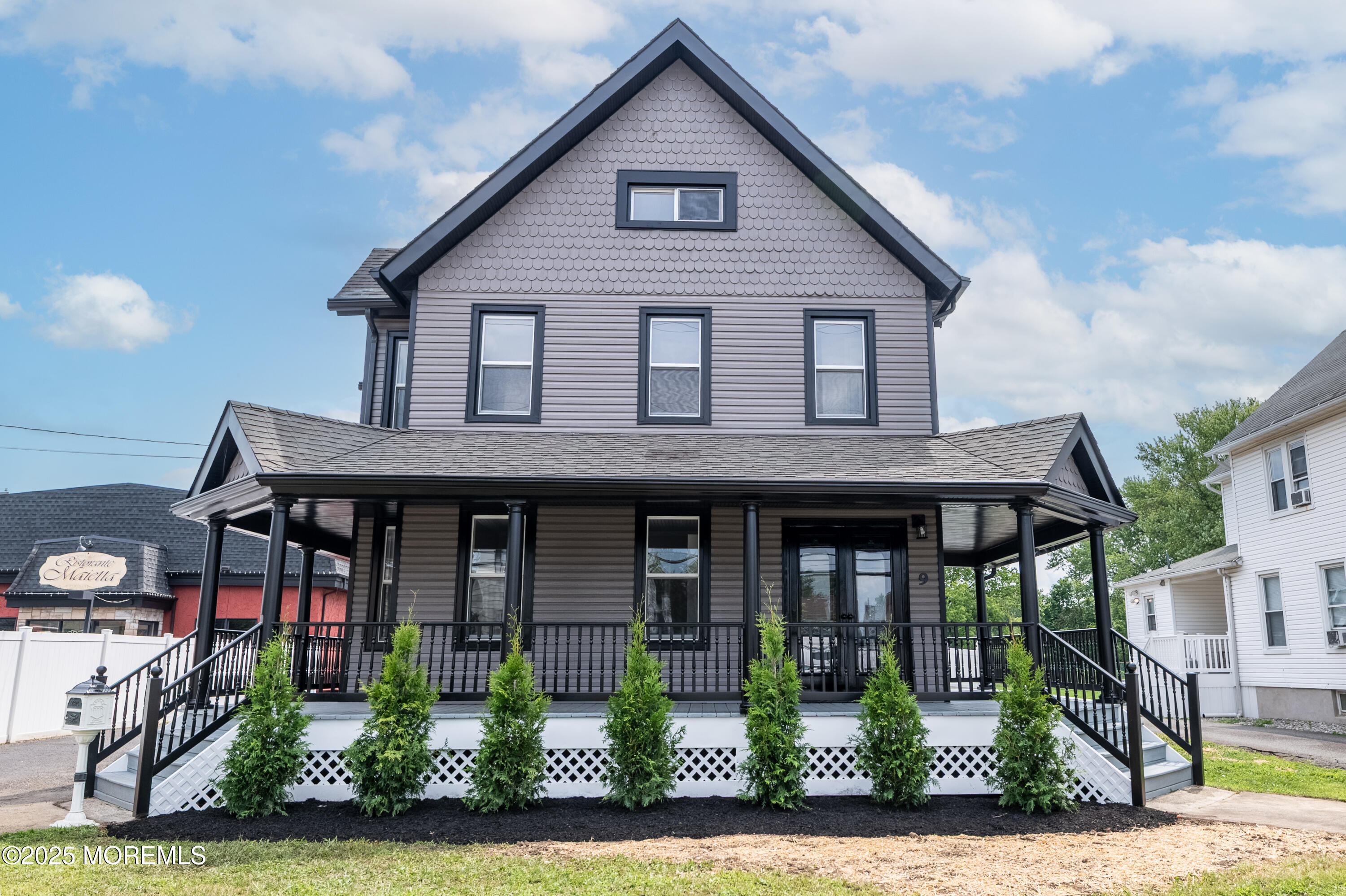 Englishtown, New Jersey, 07726, United States, 6 Bedrooms Bedrooms, ,4 BathroomsBathrooms,Residential,For Sale,1908199