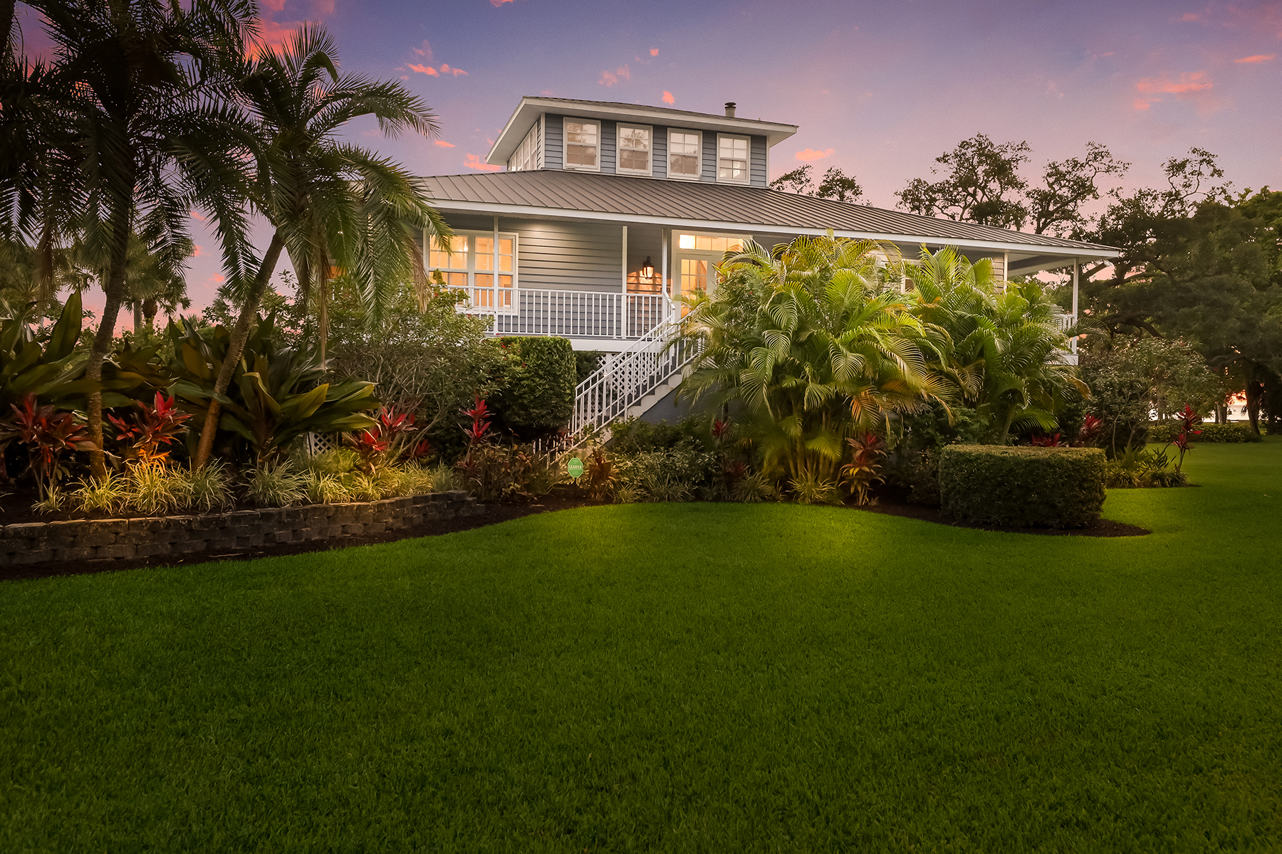 7676 Westmoreland Dr, Sarasota, FL 34243