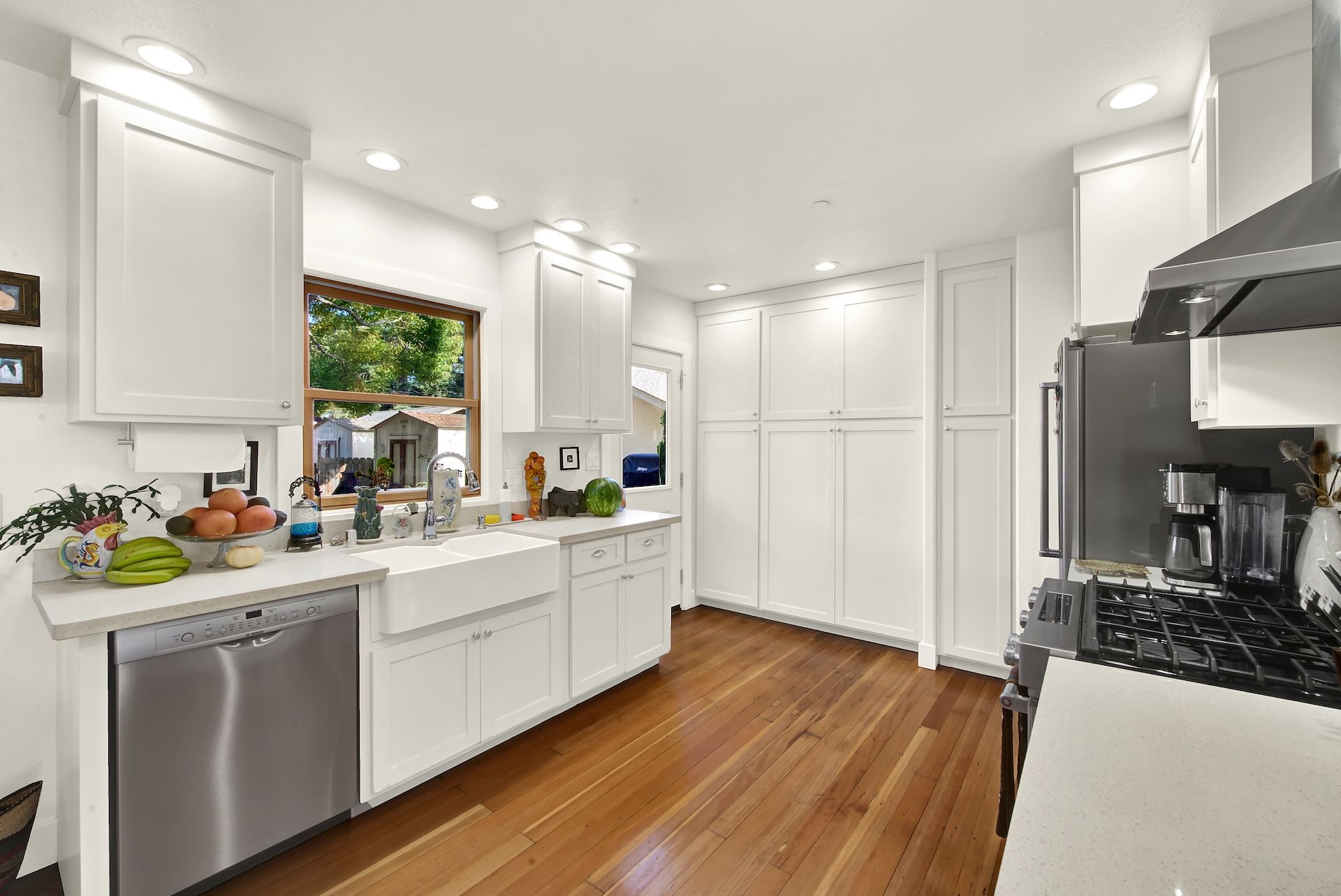 Remodeled Home with Timeless Character - 物件實景