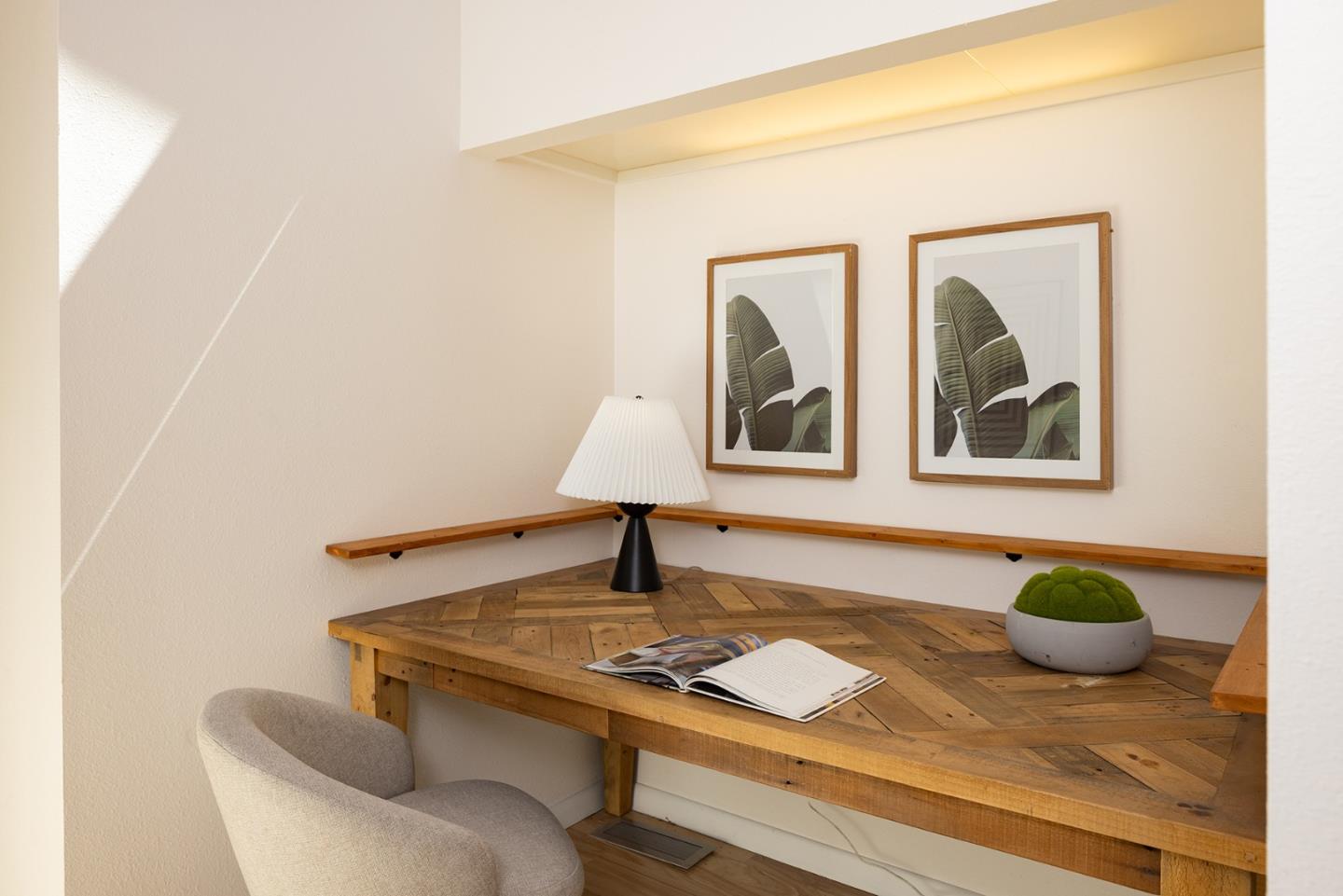 Carmel Valley, California, 93924, United States, 2 Bedrooms Bedrooms, ,2 BathroomsBathrooms,Residential,For Sale,1907562