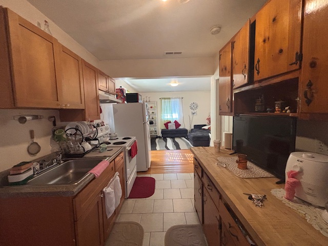 West Haven, Connecticut, 06516, United States, 5 Bedrooms Bedrooms, ,4 BathroomsBathrooms,Residential,For Sale,2048244