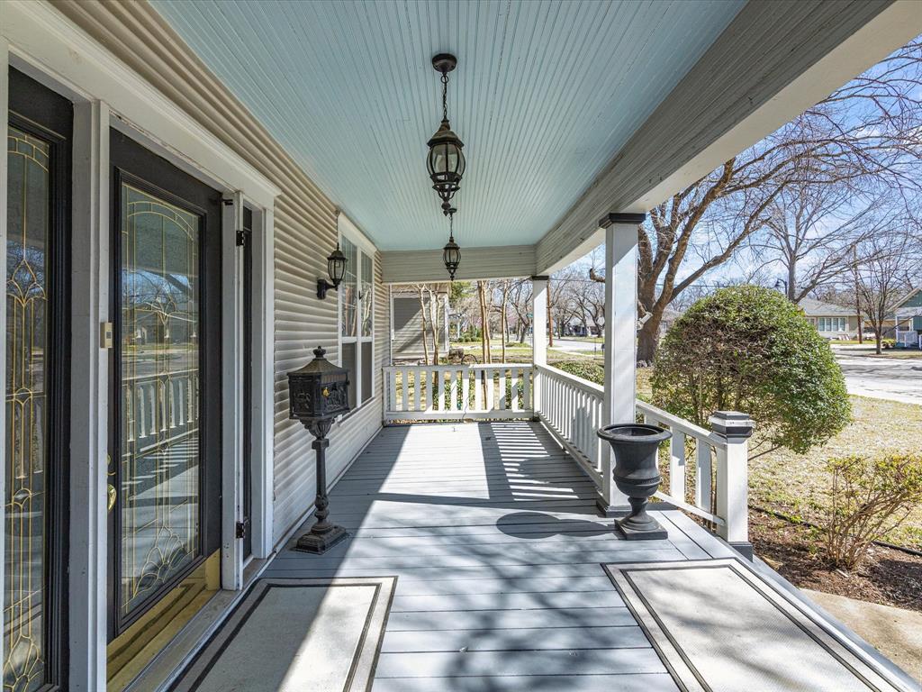 Waxahachie, Texas, 75165, United States, 5 Bedrooms Bedrooms, ,3 BathroomsBathrooms,Residential,For Sale,1983895