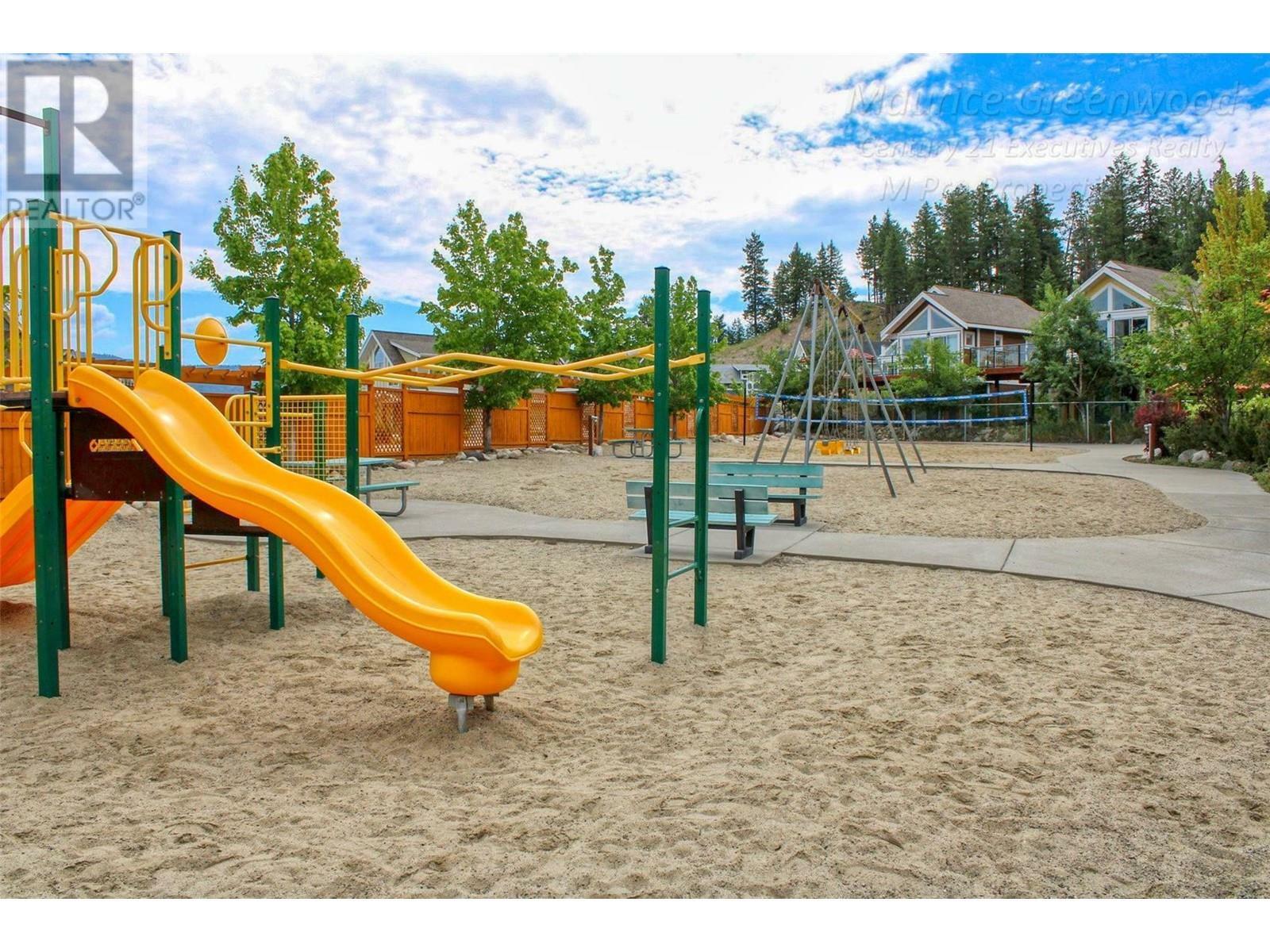 KELOWNA, British Columbia, V1Z 3R8, CA, 3 Bedrooms Bedrooms, ,2 BathroomsBathrooms,Residential,For Sale,1836917