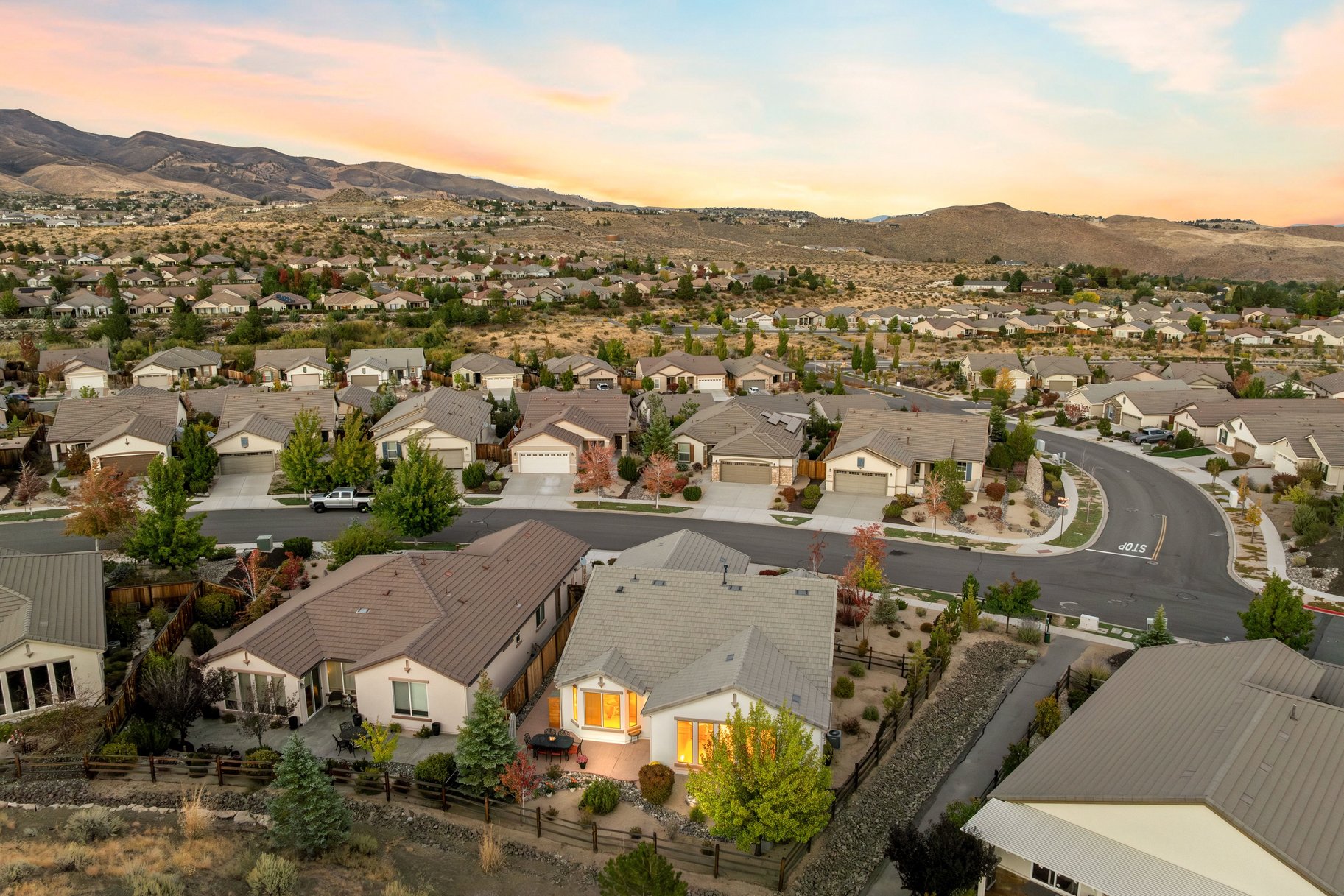  Welcome home to 1115 Sugar Creek Trail - 物件實景