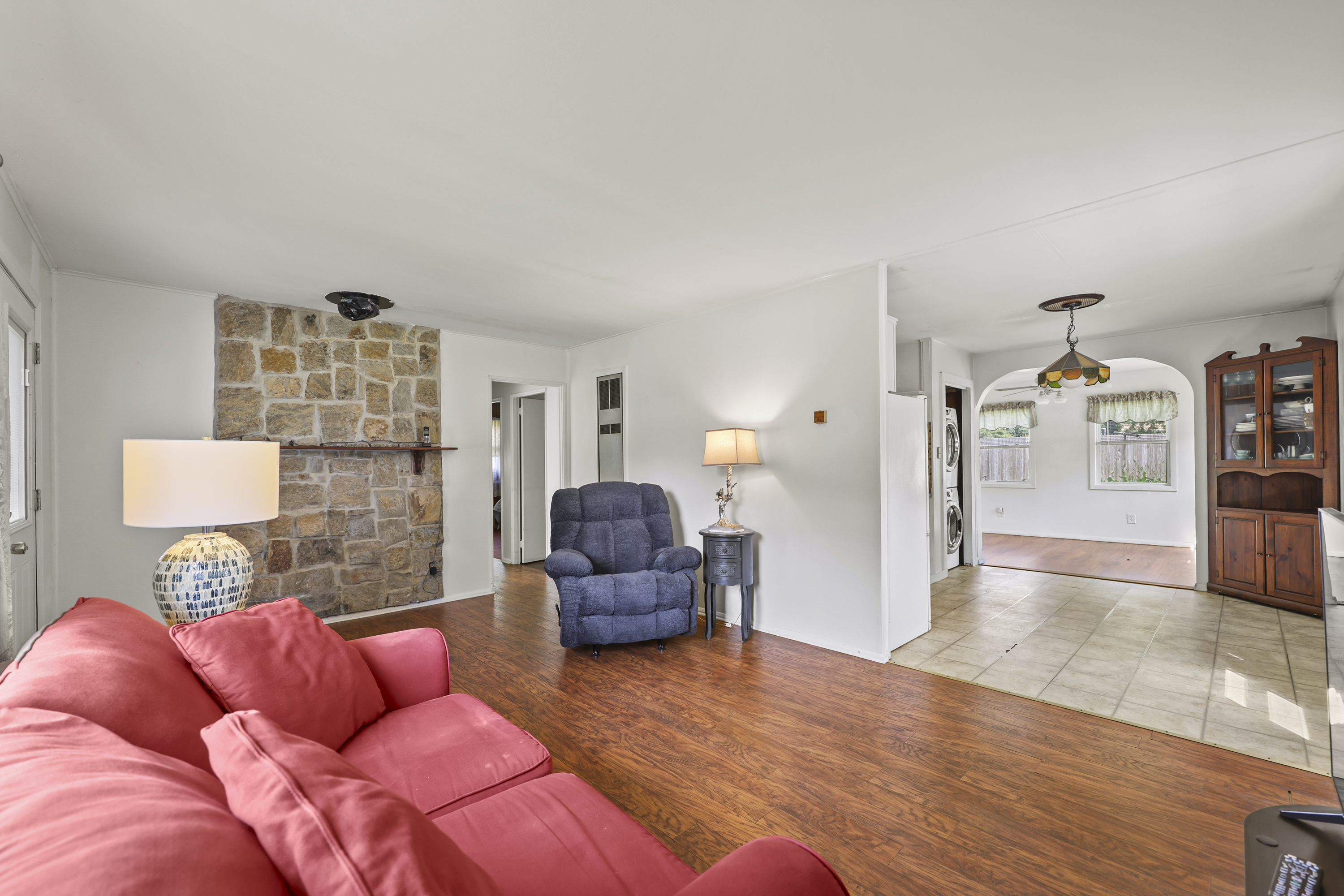  Sweet & Petite Inviting One-Level Easy Care Home - 物件實景