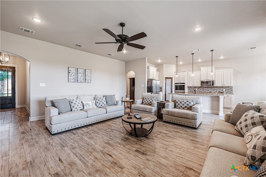 Belton, Texas, 76513, United States, 4 Bedrooms Bedrooms, ,3 BathroomsBathrooms,Residential,For Sale,1807693