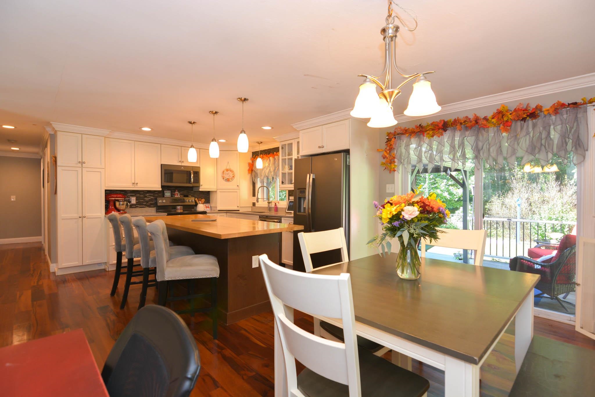 Litchfield, New Hampshire, 03054, United States, 3 Bedrooms Bedrooms, ,1 BathroomBathrooms,Residential,For Sale,1948760