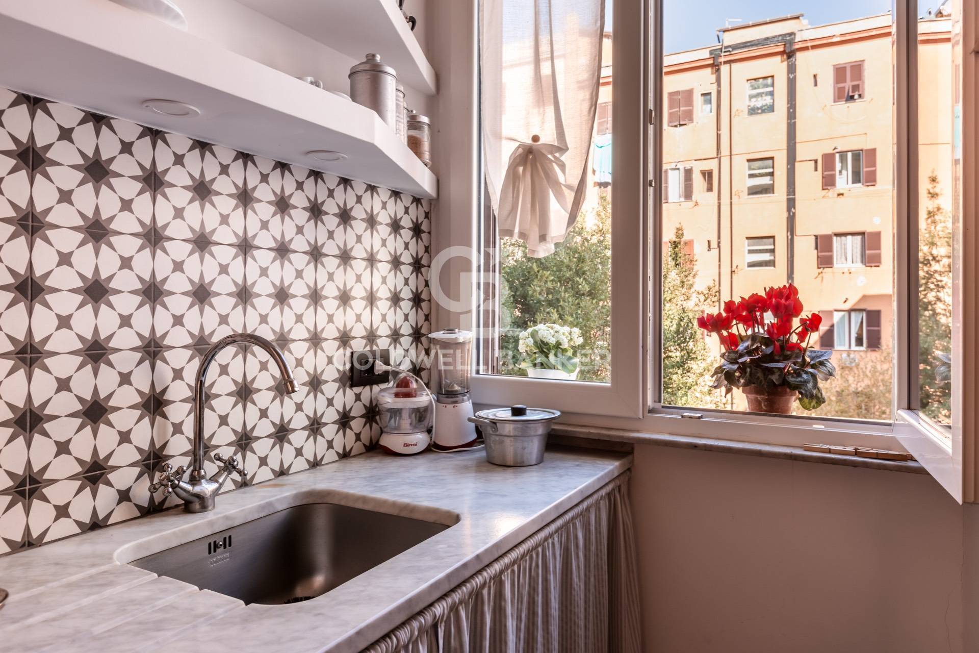 Roma, Roma, 00100, IT, 2 Bedrooms Bedrooms, ,1 BathroomBathrooms,Residential,For Sale,1720839