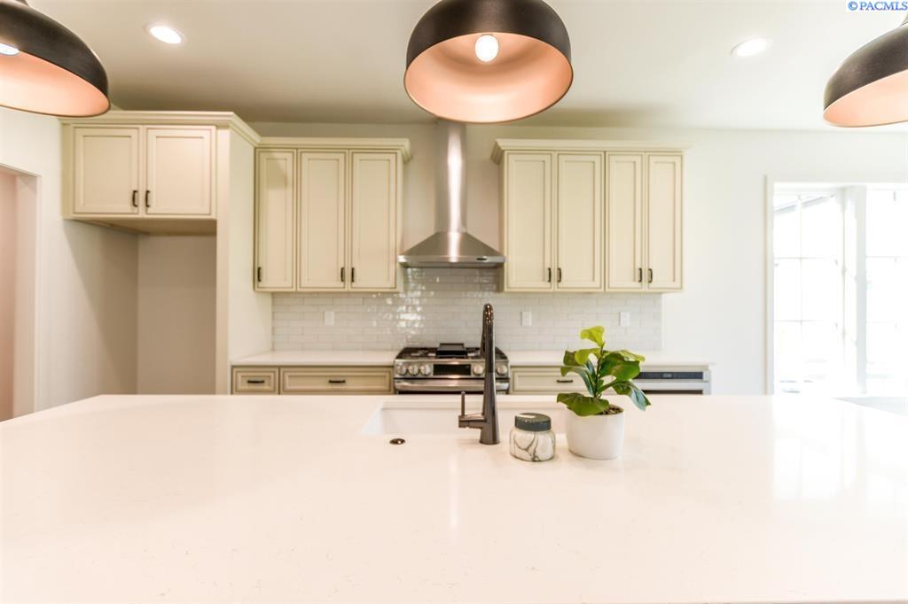 Pullman, Washington, 99163, United States, 4 Bedrooms Bedrooms, ,3 BathroomsBathrooms,Residential,For Sale,1794124