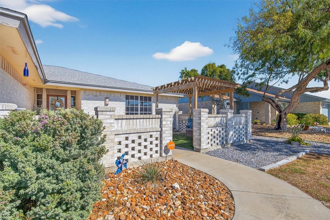 Corpus Christi, Texas, 78418, United States, 3 Bedrooms Bedrooms, ,2 BathroomsBathrooms,Residential,For Sale,1997233