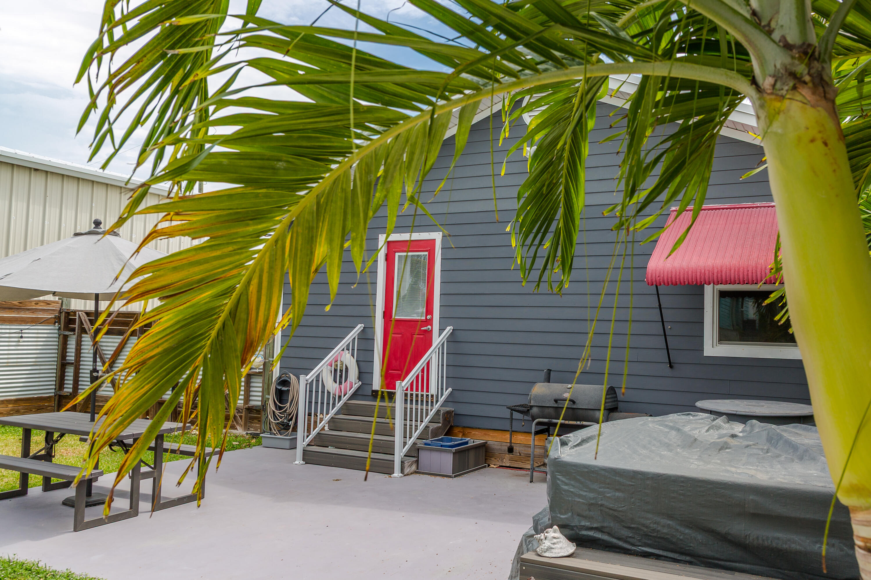 MARATHON, Florida, 33050, United States, 2 Bedrooms Bedrooms, ,1 BathroomBathrooms,Residential,For Sale,1771071
