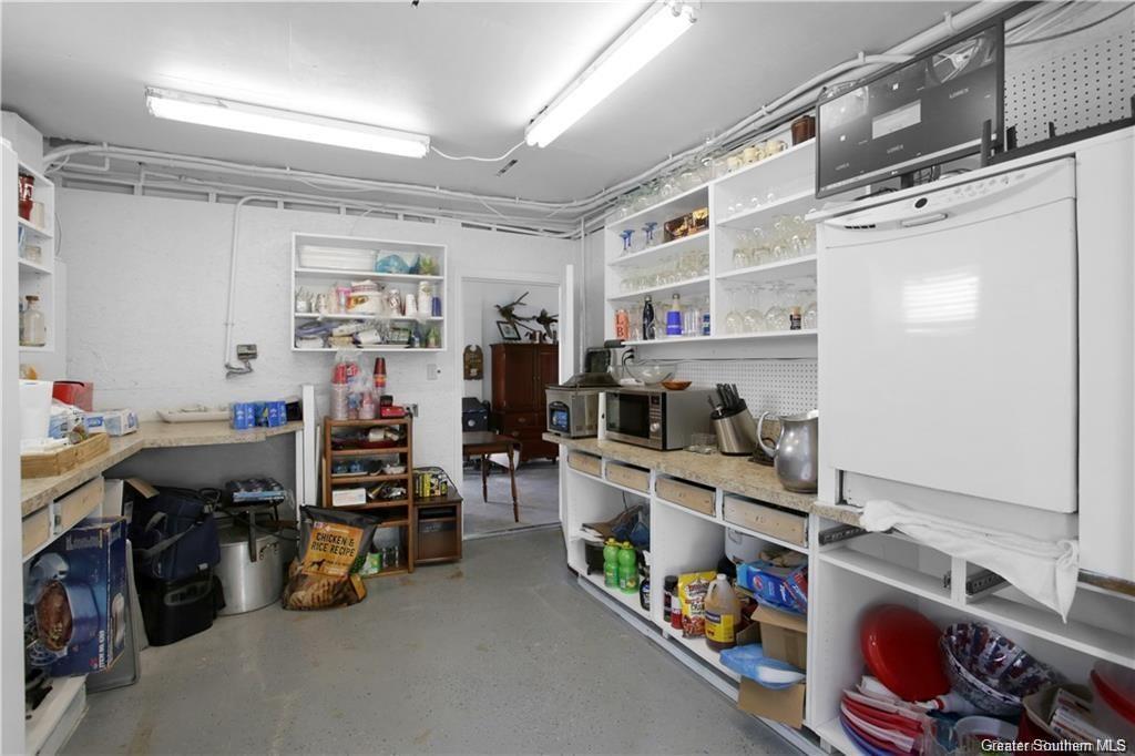 Lake Charles, Louisiana, 70607, United States, 3 Bedrooms Bedrooms, ,4 BathroomsBathrooms,Residential,For Sale,1980084