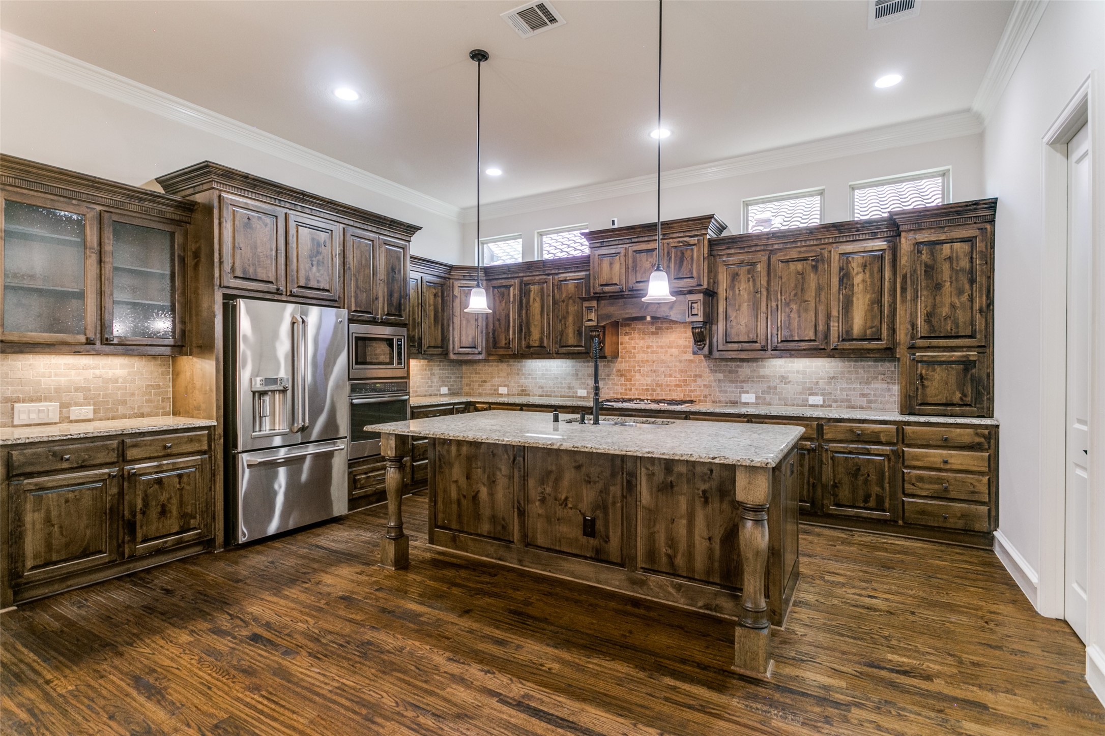 McKinney, Texas, 75070, United States, 3 Bedrooms Bedrooms, ,4 BathroomsBathrooms,Residential,For Sale,1804069