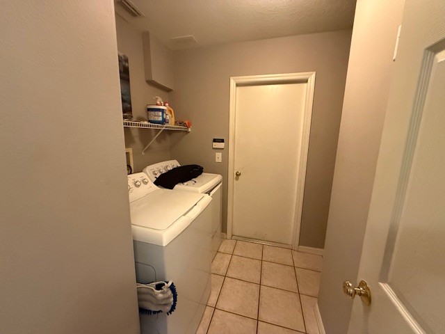 Valrico, Florida, 33596, United States, 5 Bedrooms Bedrooms, ,3 BathroomsBathrooms,Residential,For Sale,1935788