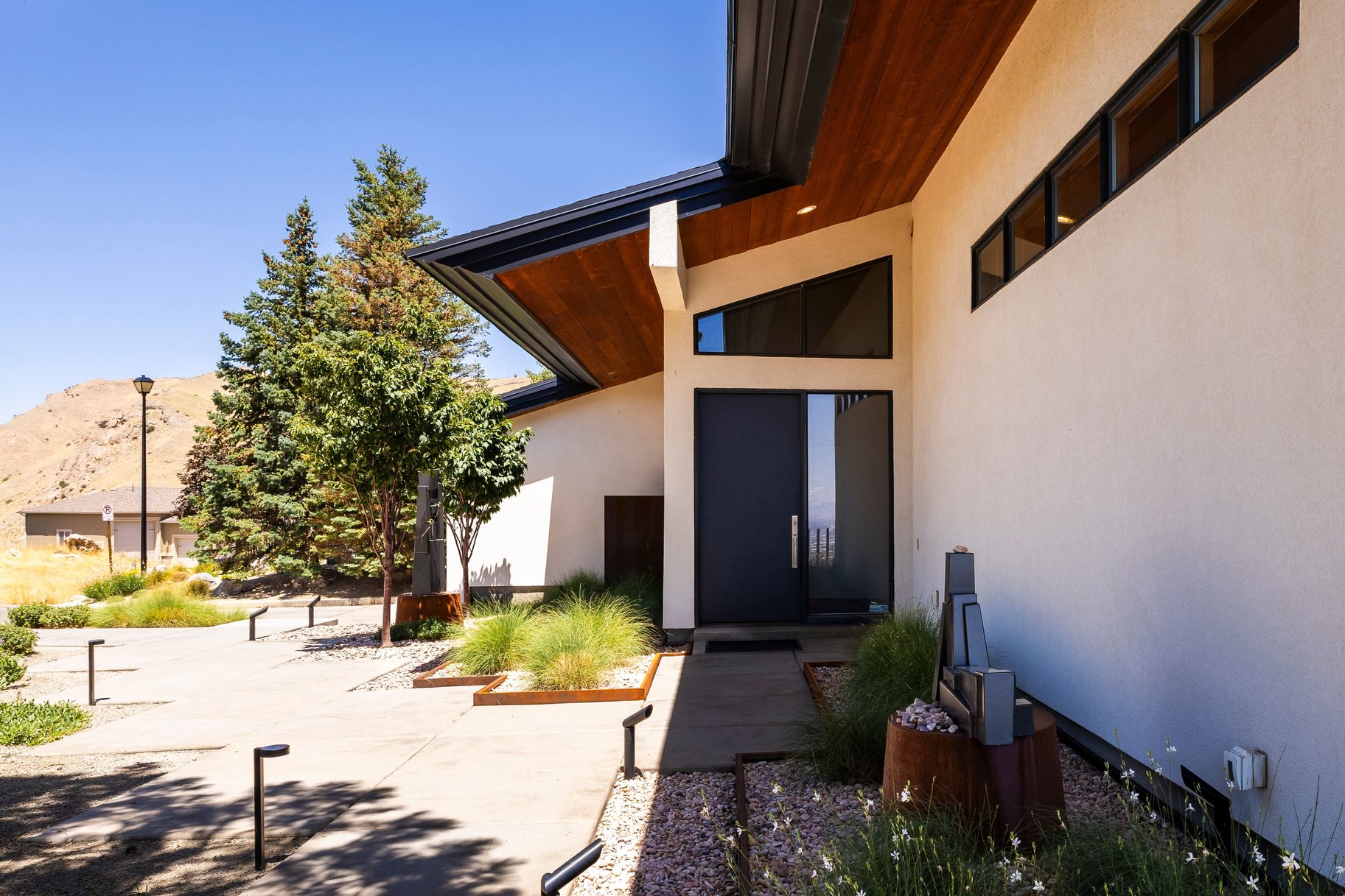  Stunning Contemporary Home with Commanding Views - 物件實景