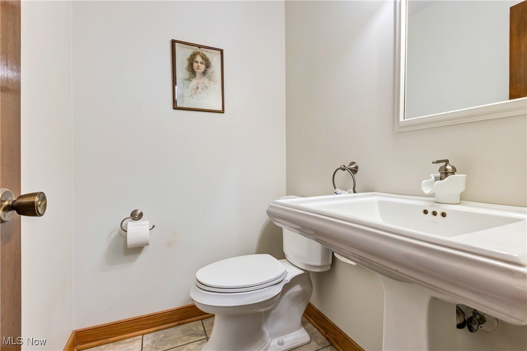 Kinsman, Ohio, 44428, United States, 4 Bedrooms Bedrooms, ,4 BathroomsBathrooms,Residential,For Sale,1983424