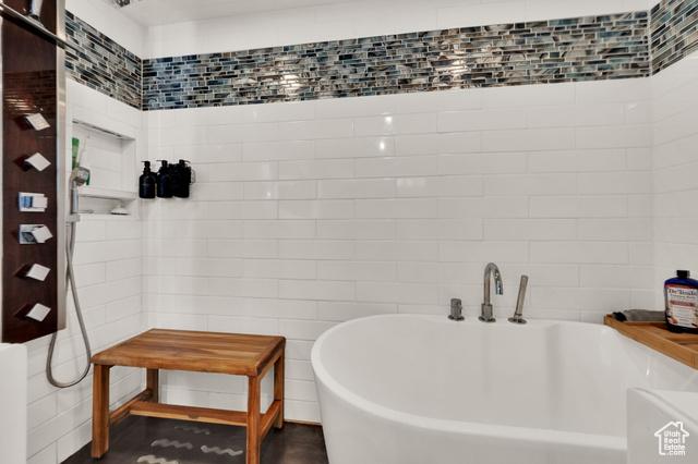 Salt Lake City, Utah, 84124, United States, 4 Bedrooms Bedrooms, ,4 BathroomsBathrooms,Residential,For Sale,1982621