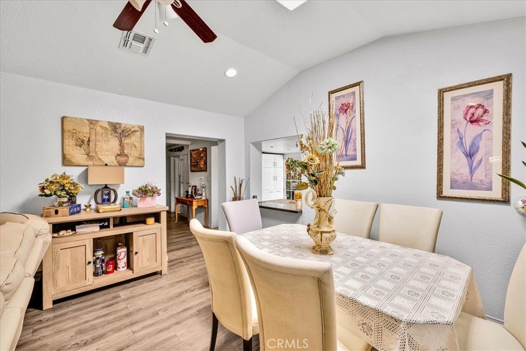 Morongo Valley, California, 92256, United States, 2 Bedrooms Bedrooms, ,2 BathroomsBathrooms,Residential,For Sale,1819780
