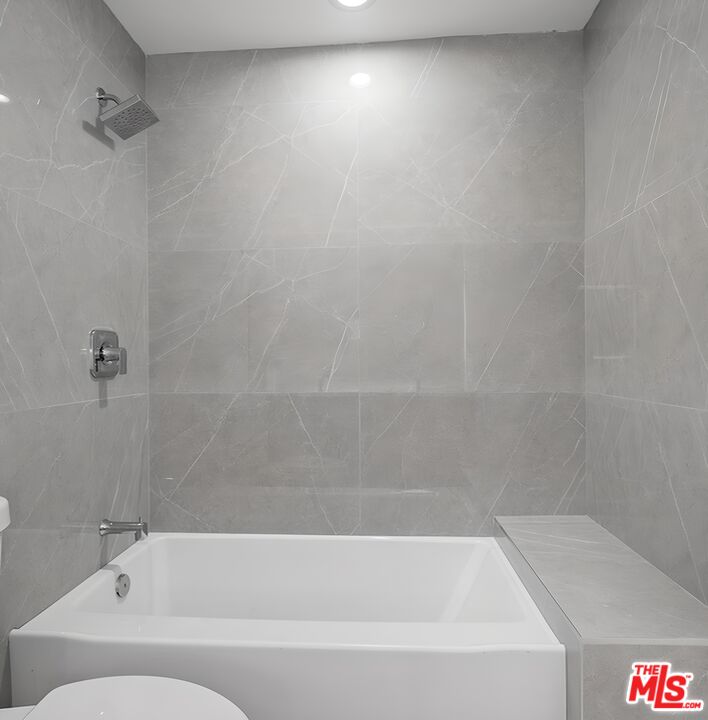 Los Angeles, California, 90046, United States, 3 Bedrooms Bedrooms, ,3 BathroomsBathrooms,Residential,For Sale,1838639