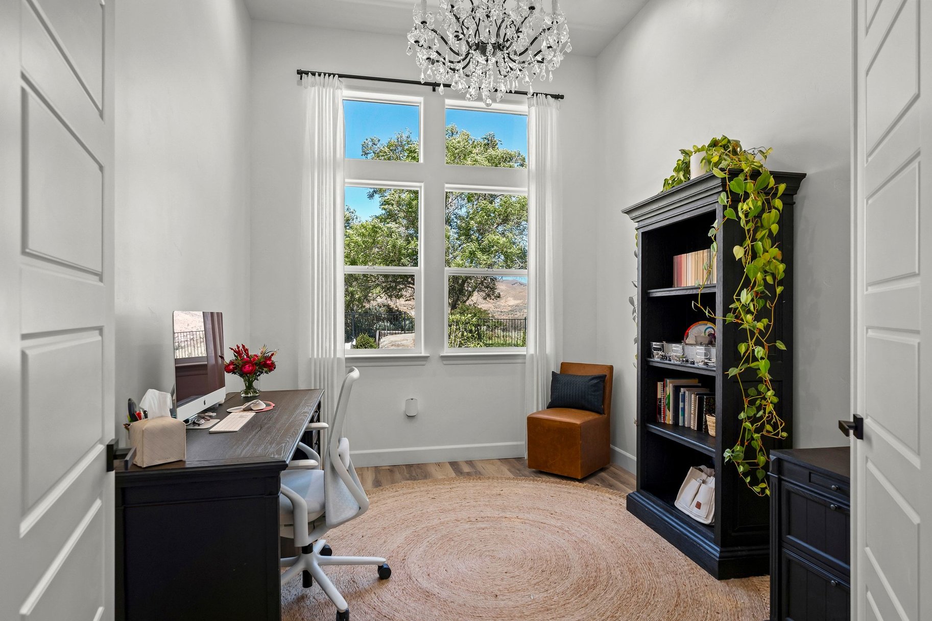  Private Luxury Retreat in Verdi with Custom Designer Finishes & Peavine Views - 物件實景