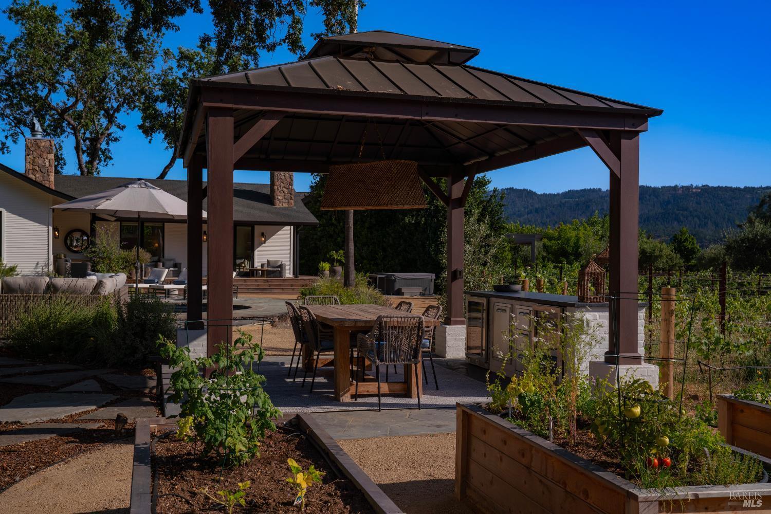 Calistoga, California, 94515, United States, 4 Bedrooms Bedrooms, ,5 BathroomsBathrooms,Residential,For Sale,1882697
