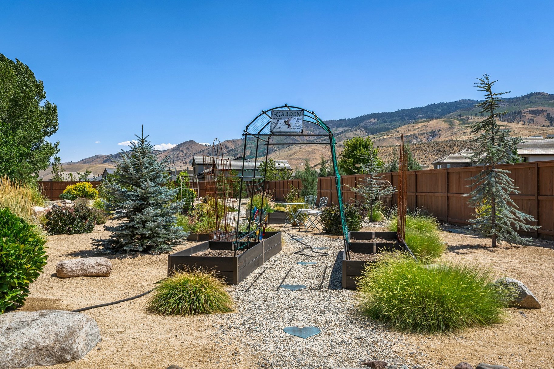  Private Luxury Retreat in Verdi with Custom Designer Finishes & Peavine Views - 物件實景