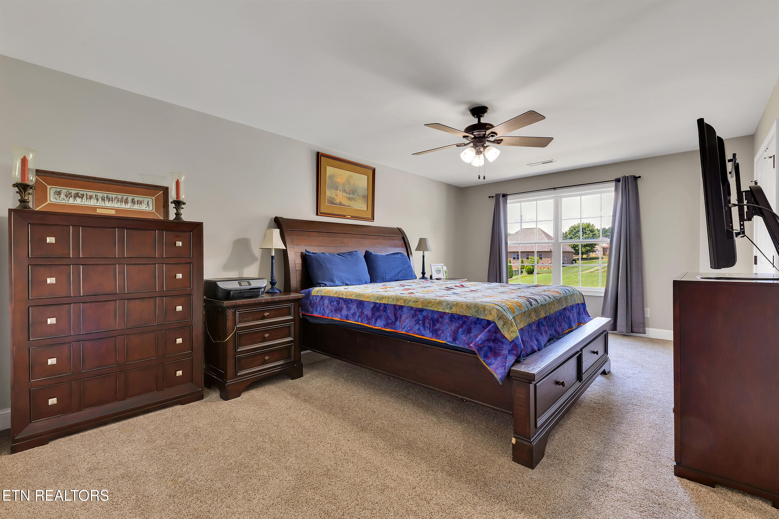 Sevierville, Tennessee, 37876, United States, 5 Bedrooms Bedrooms, ,4 BathroomsBathrooms,Residential,For Sale,1930637