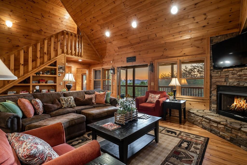 Mineral Bluff, Georgia, 30559, United States, 3 Bedrooms Bedrooms, ,3 BathroomsBathrooms,Residential,For Sale,1805584