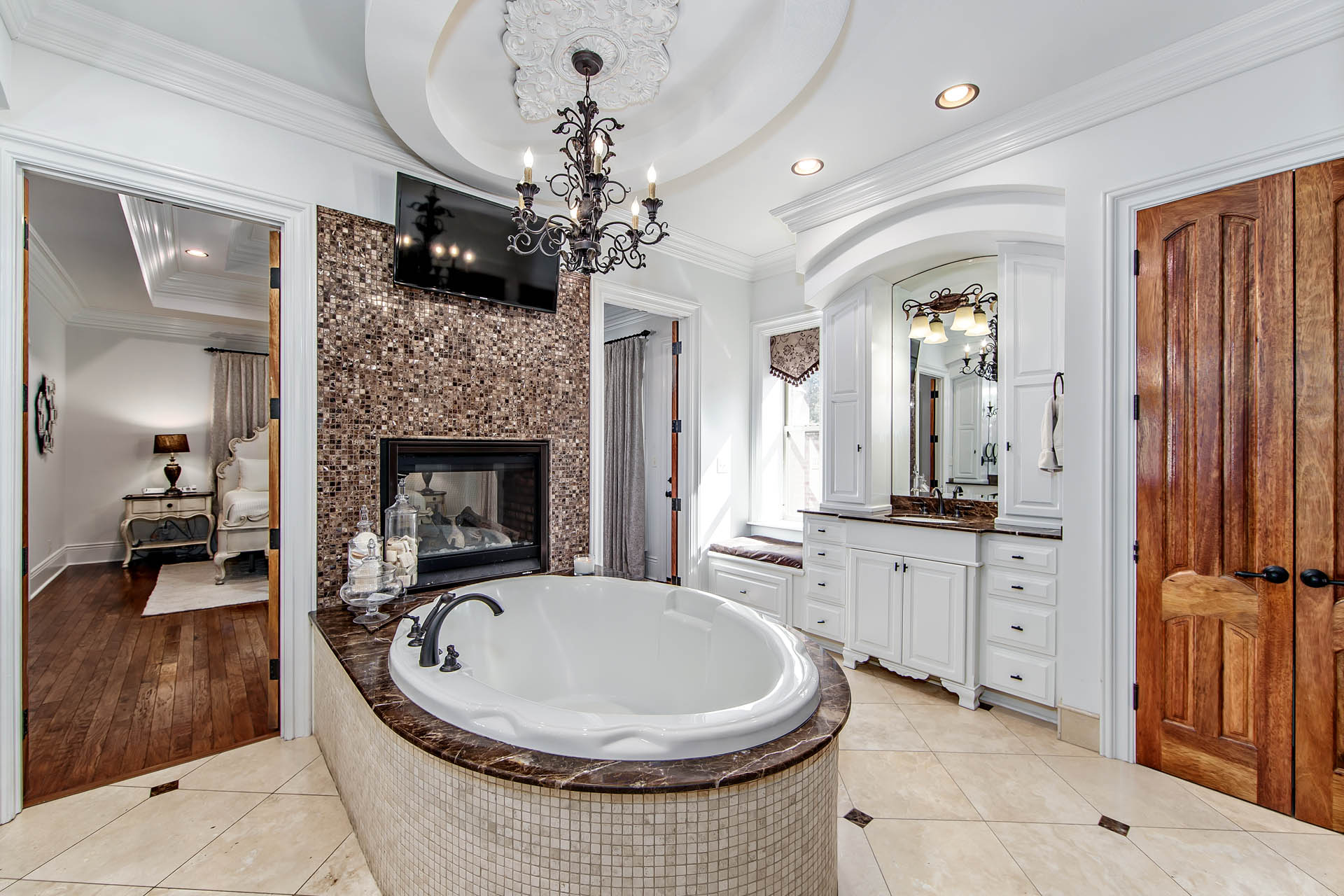 Houma, Louisiana, 70360, United States, 3 Bedrooms Bedrooms, ,4 BathroomsBathrooms,Residential,For Sale,2000974