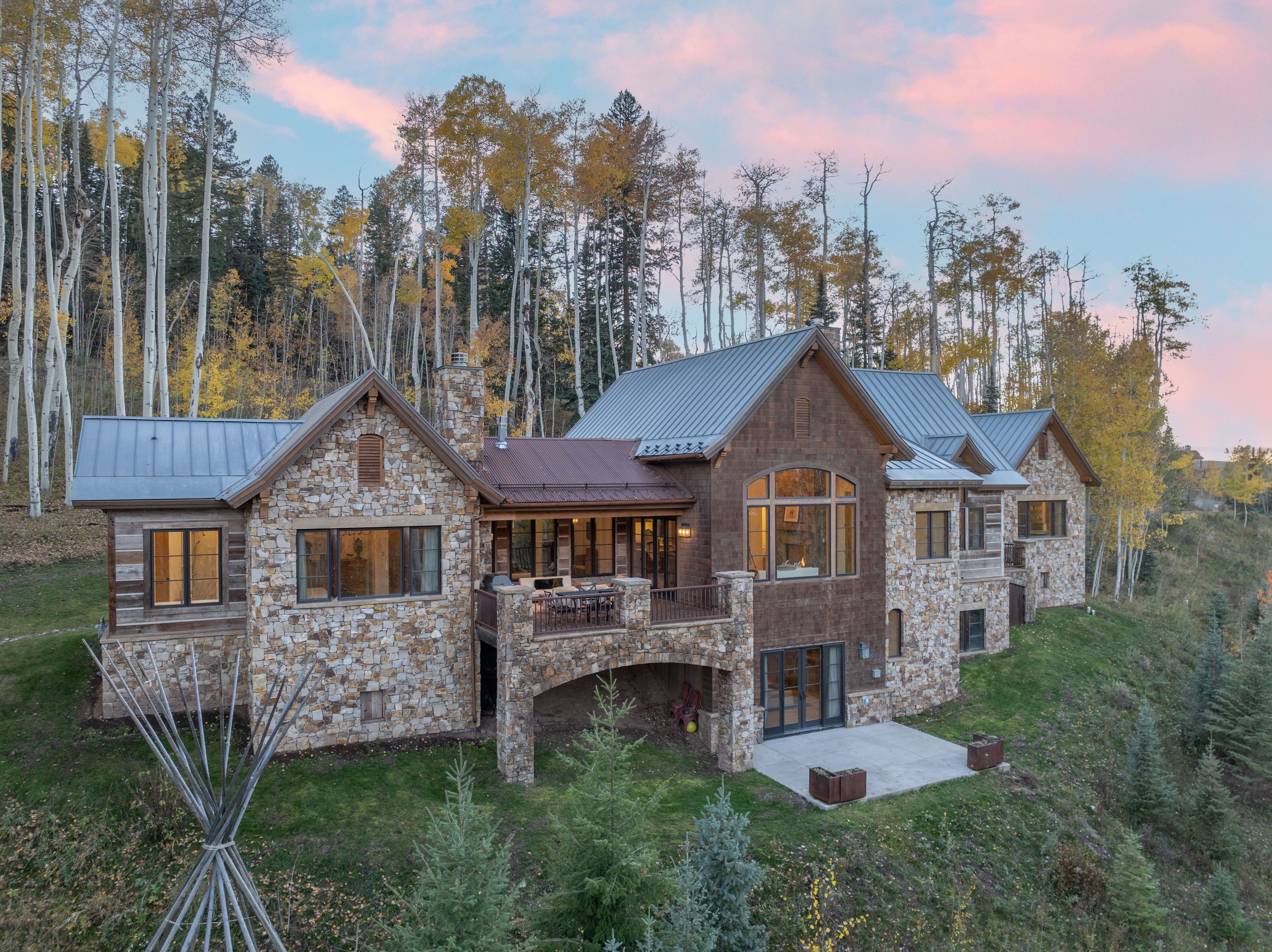  Set Among The Aspens On Just Over An Acre - 物件實景