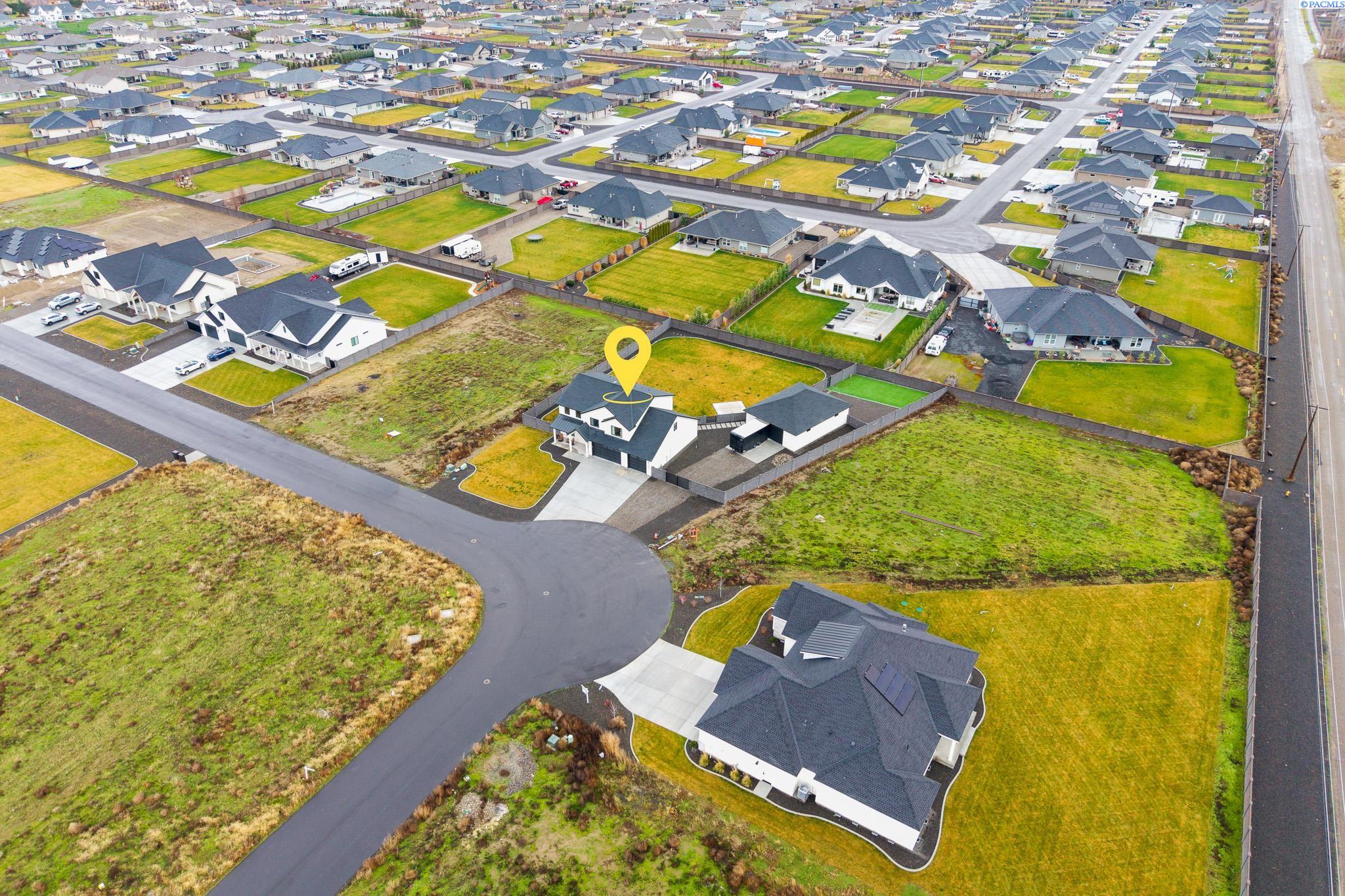Pasco, Washington, 99301, United States, 4 Bedrooms Bedrooms, ,3 BathroomsBathrooms,Residential,For Sale,2005425
