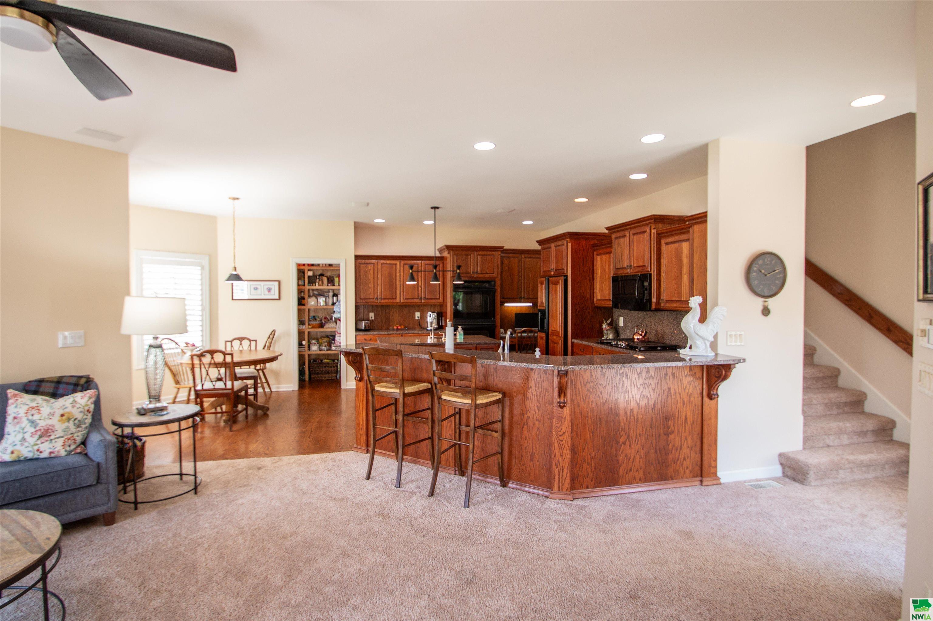 Jefferson, South Dakota, 57038, United States, 5 Bedrooms Bedrooms, ,5 BathroomsBathrooms,Residential,For Sale,1930166