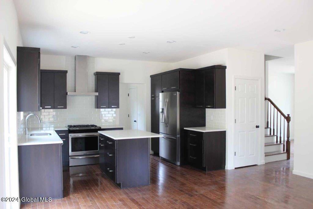 Mechanicville, New York, 12118, United States, 3 Bedrooms Bedrooms, ,3 BathroomsBathrooms,Residential,For Sale,1807596