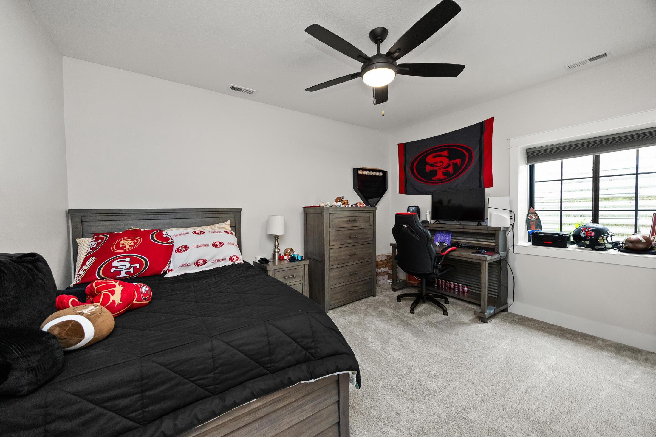 Madrid, Iowa, 50156, United States, 6 Bedrooms Bedrooms, ,5 BathroomsBathrooms,Residential,For Sale,1974254