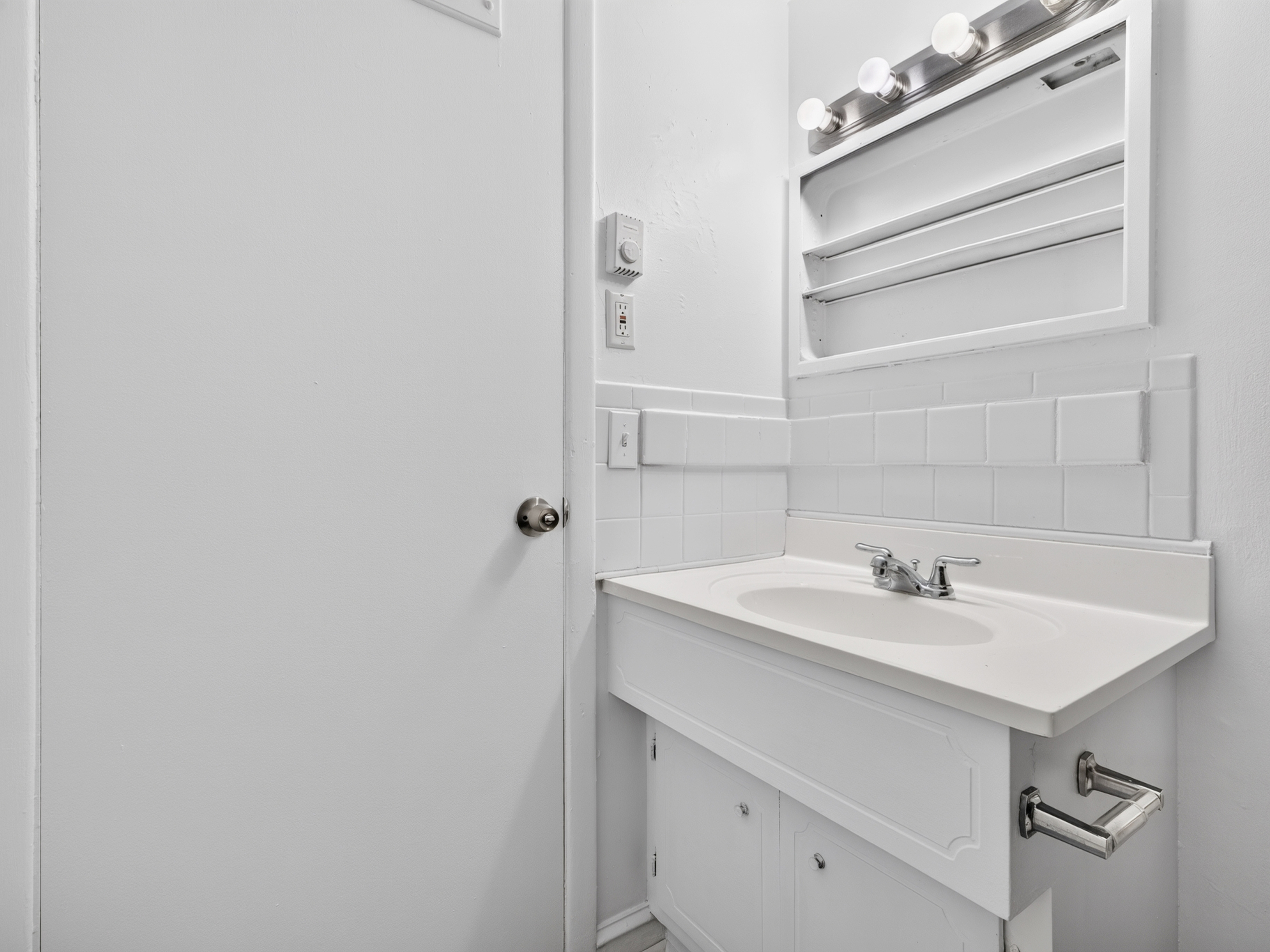  Discover comfortable one-floor living in this great location. - 物件實景