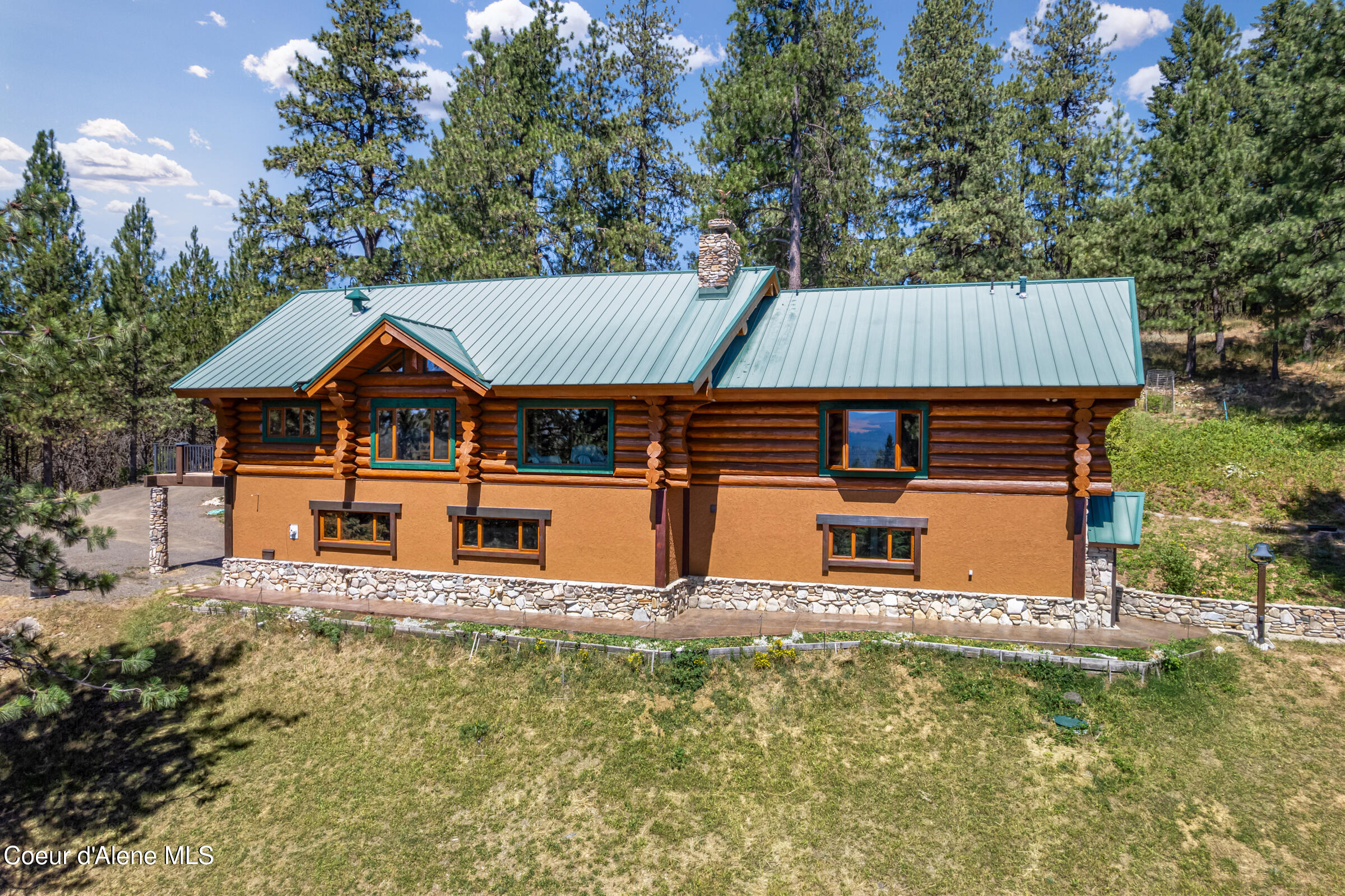 Coeur d'Alene, Idaho, 83814, United States, 4 Bedrooms Bedrooms, ,3 BathroomsBathrooms,Residential,For Sale,1981796