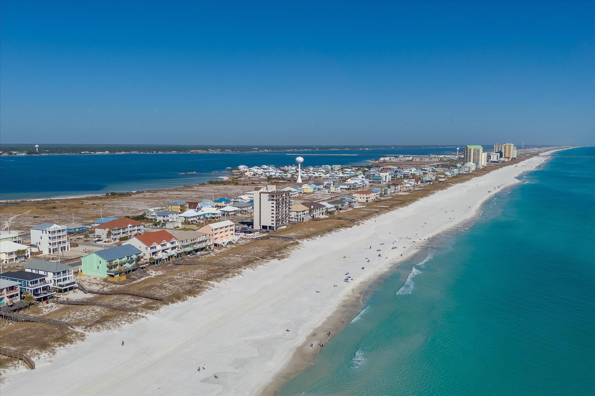 Navarre, Florida, 32566, United States, 8 Bedrooms Bedrooms, ,9 BathroomsBathrooms,Residential,For Sale,1694991