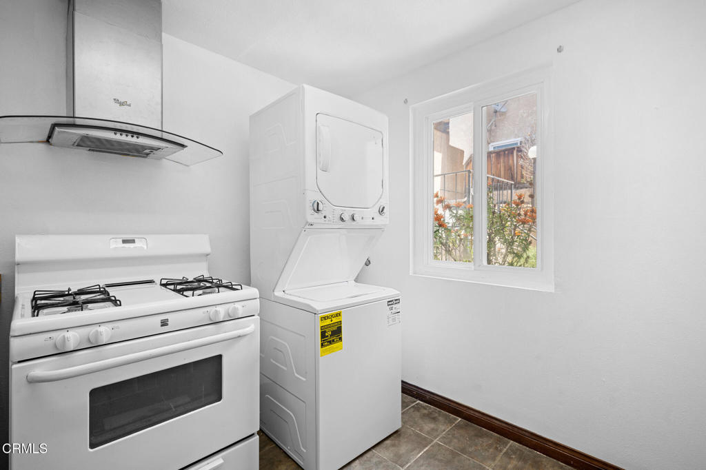 Los Angeles, California, 90042, United States, 2 Bedrooms Bedrooms, ,2 BathroomsBathrooms,Residential,For Sale,1856042