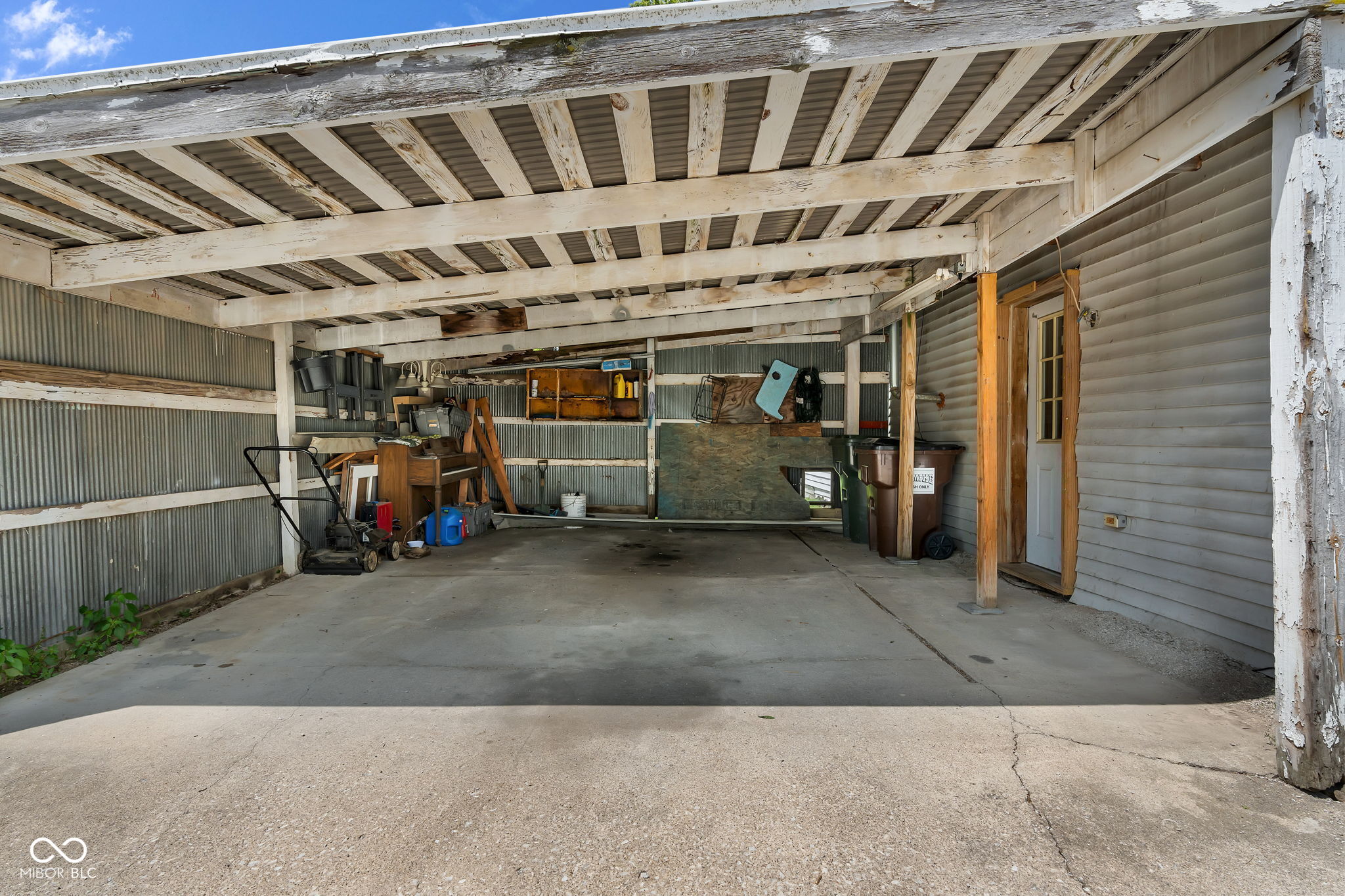 Lafayette St, Cloverdale, IN 46120