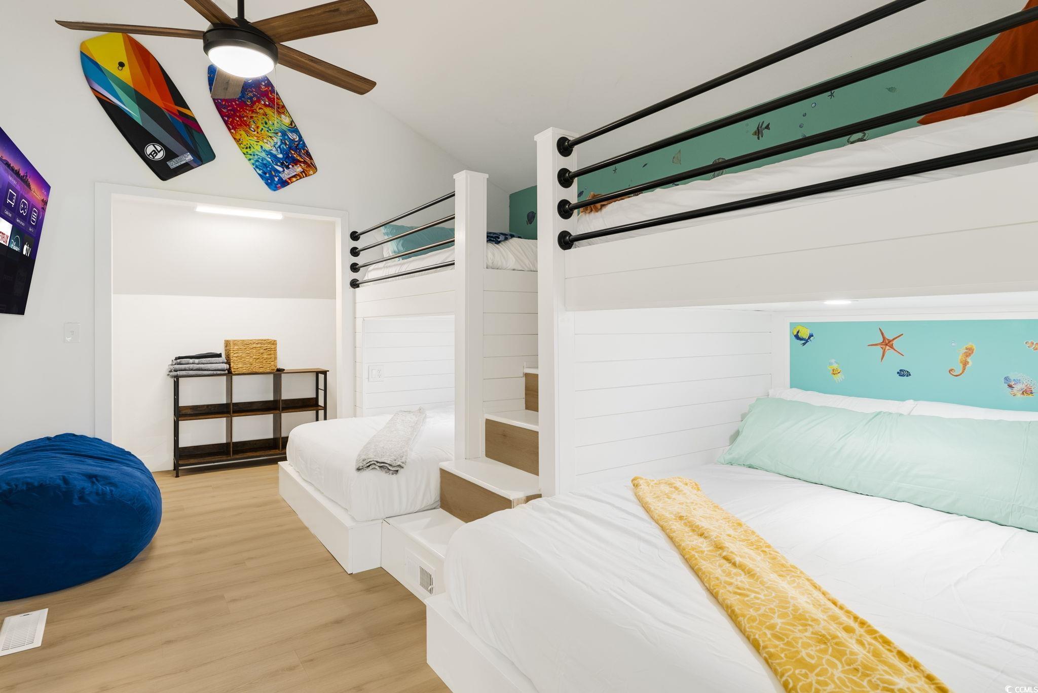 North Myrtle Beach, South Carolina, 29582, United States, 6 Bedrooms Bedrooms, ,4 BathroomsBathrooms,Residential,For Sale,1979698